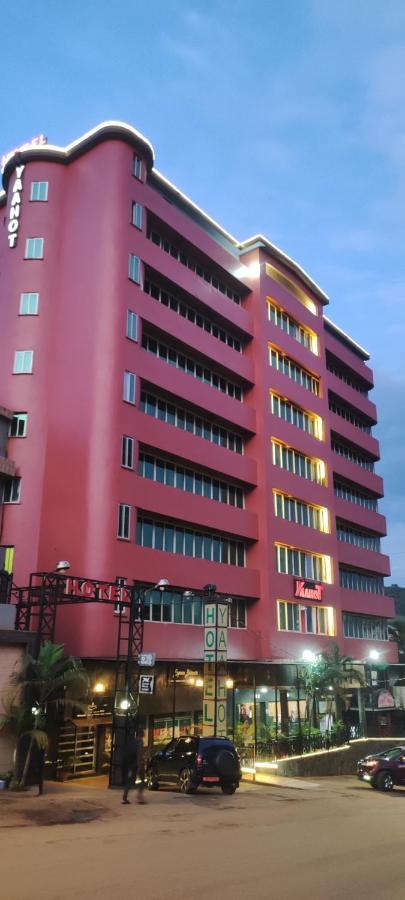 ホテル ヤーホット Yaoundé エクステリア 写真