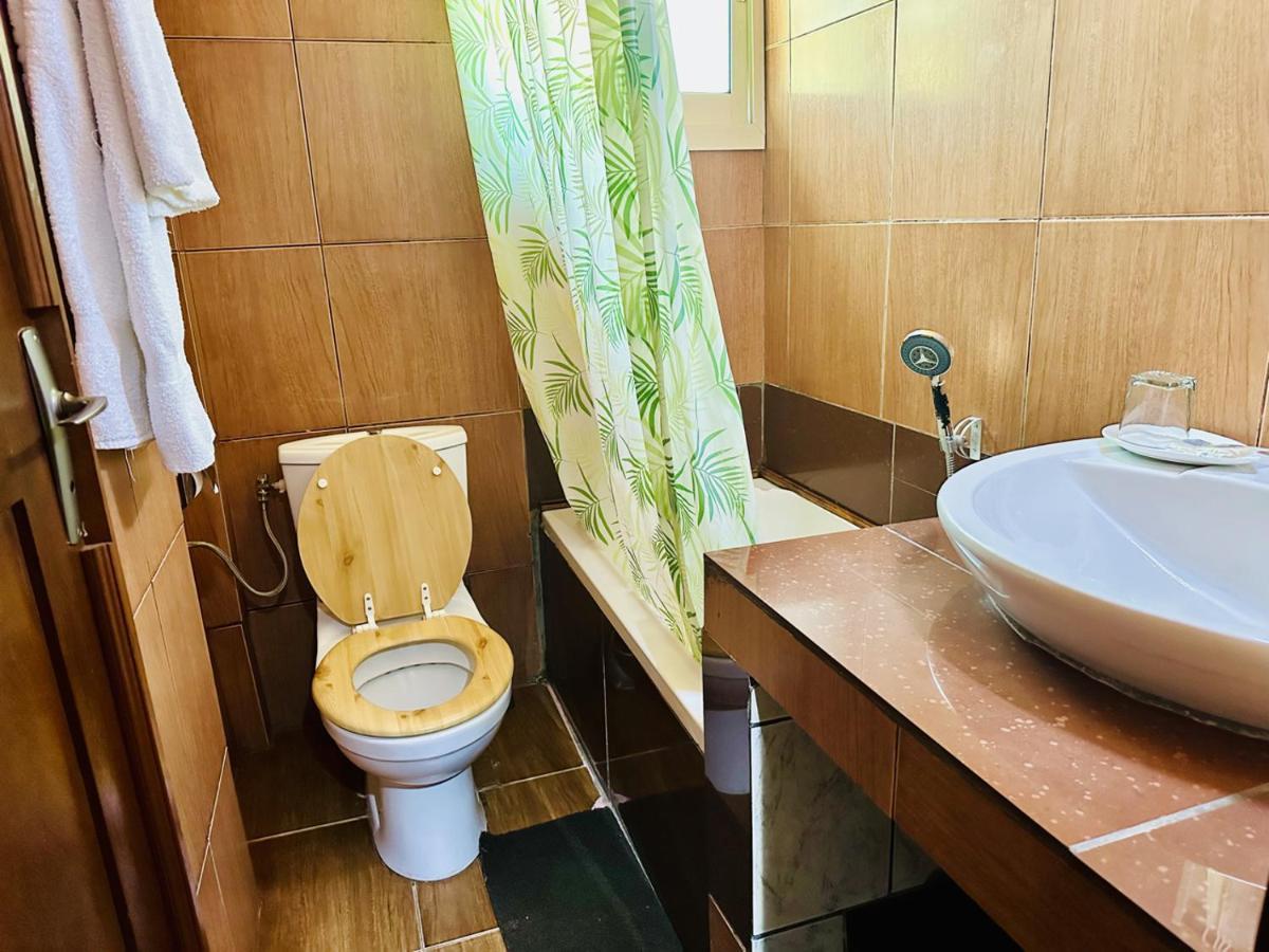 ホテル ヤーホット Yaoundé エクステリア 写真